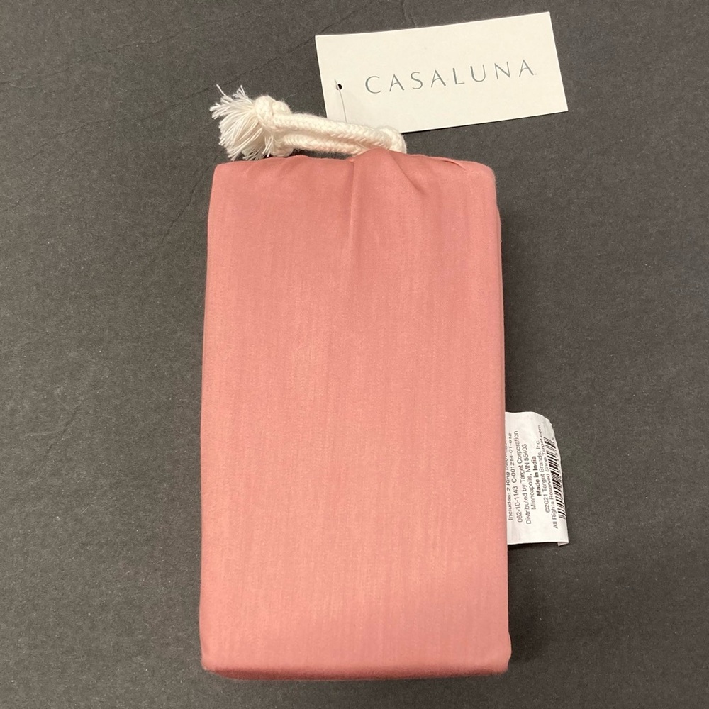 Casaluna Pillowcases Pair King Size Cotton Polyester Pink Modern Rose NWOT